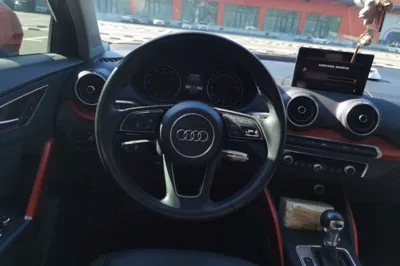 Audi Q2L