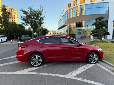 Hyundai Elantra