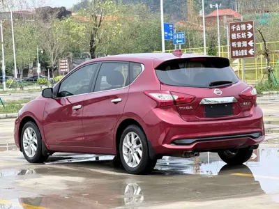 Nissan Tiida