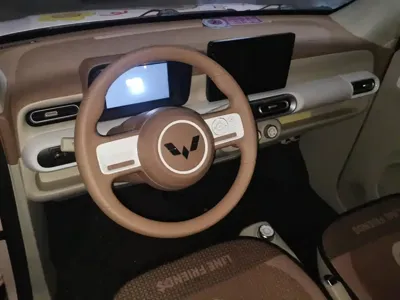 Wuling MINIEV