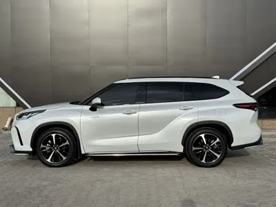 Toyota Crown Kluger