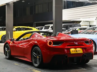 Ferrari 488