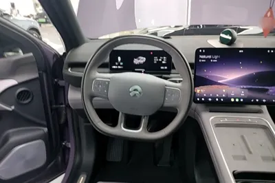 Nio EC6
