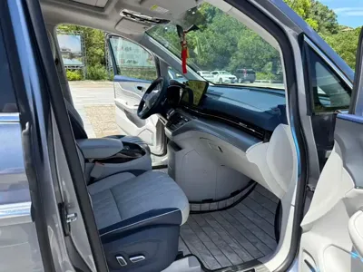Roewe iMAX8