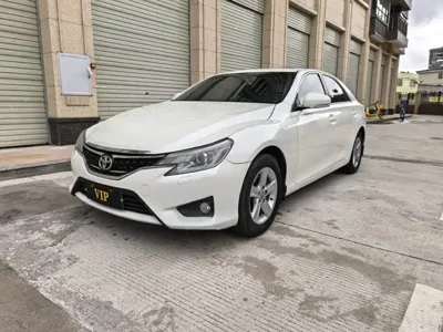 Toyota Reiz