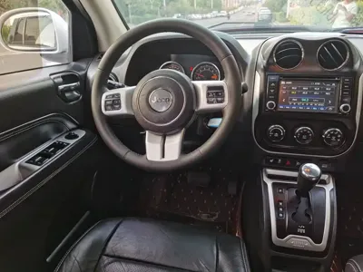 Jeep Compass (Import)