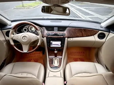 Mercedes-Benz CLS
