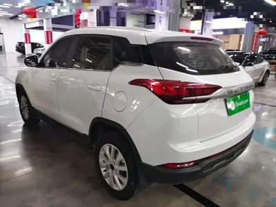 BAIC X3