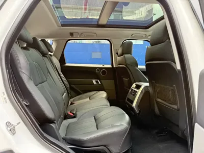 Land Rover Sport