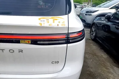 Leapmotor C10