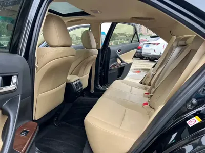 Toyota Reiz