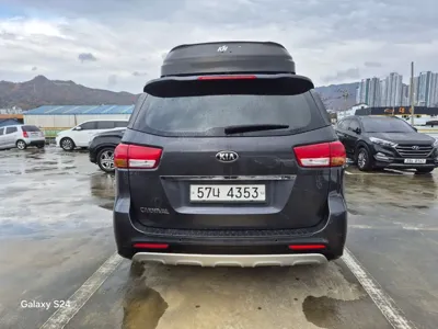 Kia Canival
