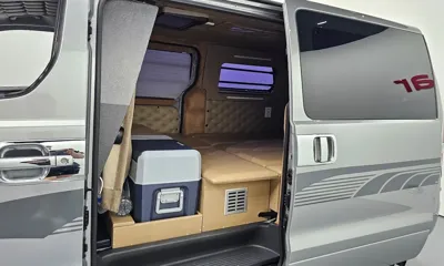 Hyundai Starex