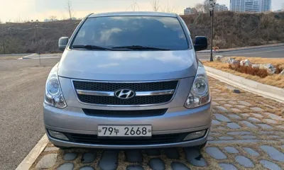 Hyundai Starex