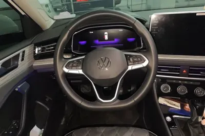 Volkswagen Sagitar