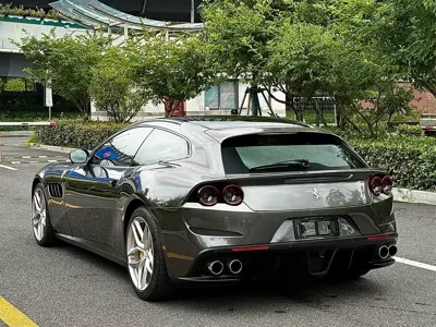 Ferrari GTC4Lusso