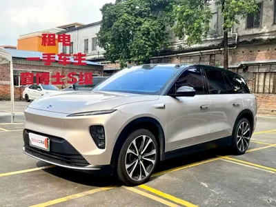 Nio ES8