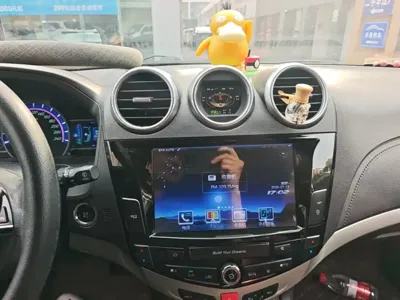BYD S7