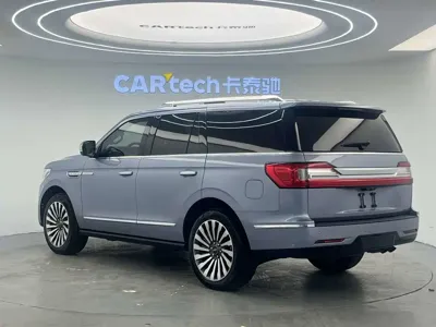 Lincoln Navigator