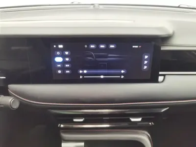 Roewe i5