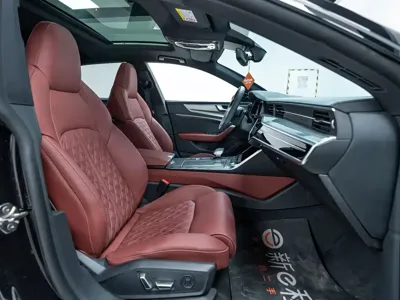Audi A7L