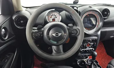 MINI Paceman
