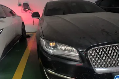 Lincoln MKZ