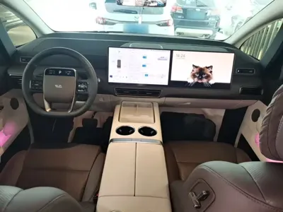 Li Auto Li MEGA