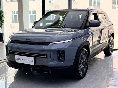 Geely ICON