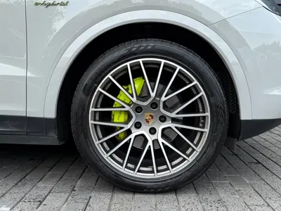 Porsche Cayenne Hybrid