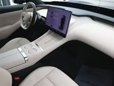 Xiaomi 小米YU7