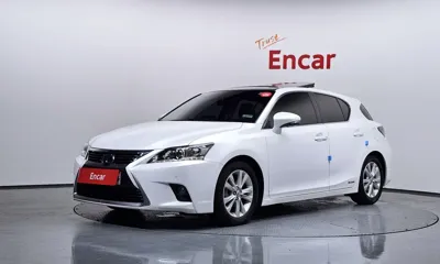 Lexus CT200h