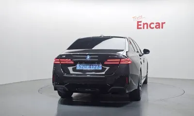 BMW i5