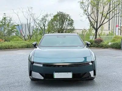 Xpeng P7