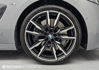 BMW 8-Series