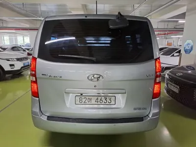 Hyundai Starex