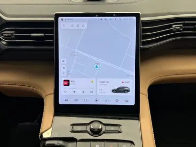 Nio ES8
