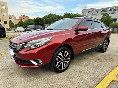 Venucia T90