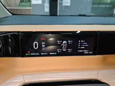 GAC Motor 传祺E8 PHEV