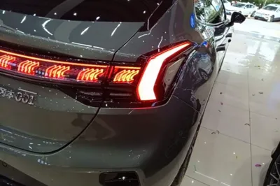 Zeekr 001