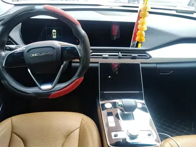 BAIC X7