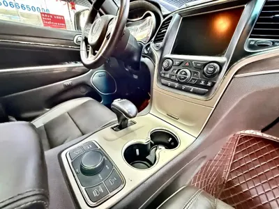 Jeep Grand Cherokee (Import)