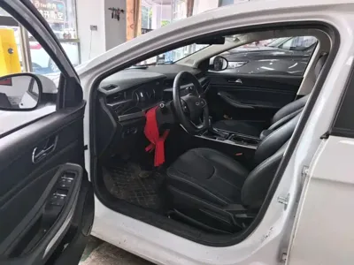 Chery Arrizo 5