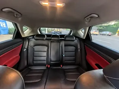 Geely Emgrand GS