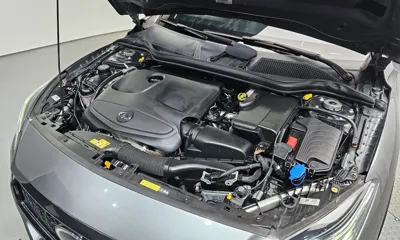 Infiniti Q30