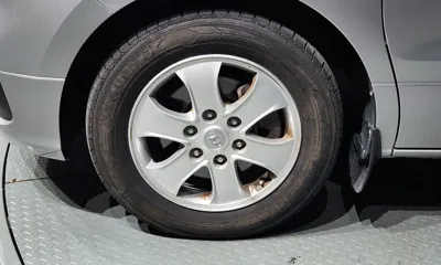 Hyundai Starex