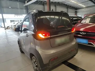 Baojun E100