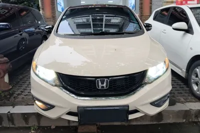 Honda Jade
