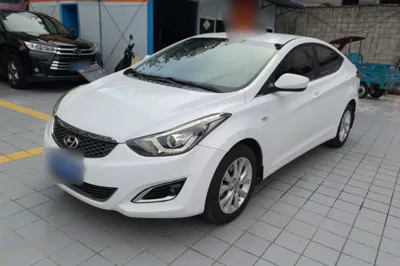 Hyundai Elantra (5th Generation