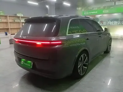 Li Auto Li L8
